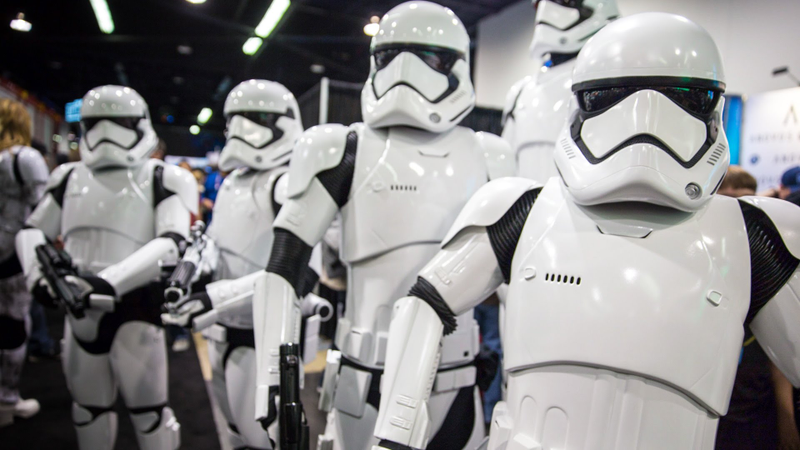Illustration for article titled Los uniformes de los nuevos Stormtroopers están inspirados en Apple